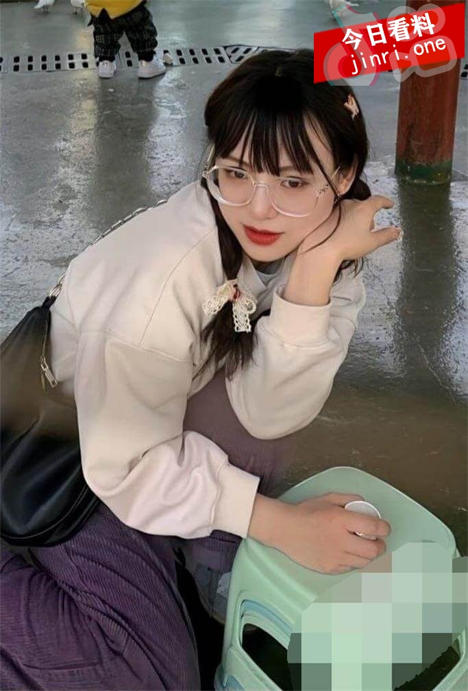 李晓萌 1.jpg